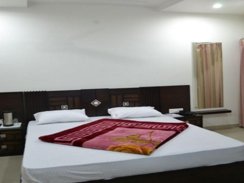 Park Land Hotel Haldwani Luaran gambar